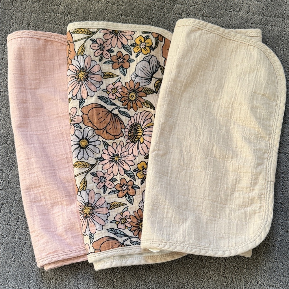 Charming Floral and Solid Changing Pad Liner Set for Kids